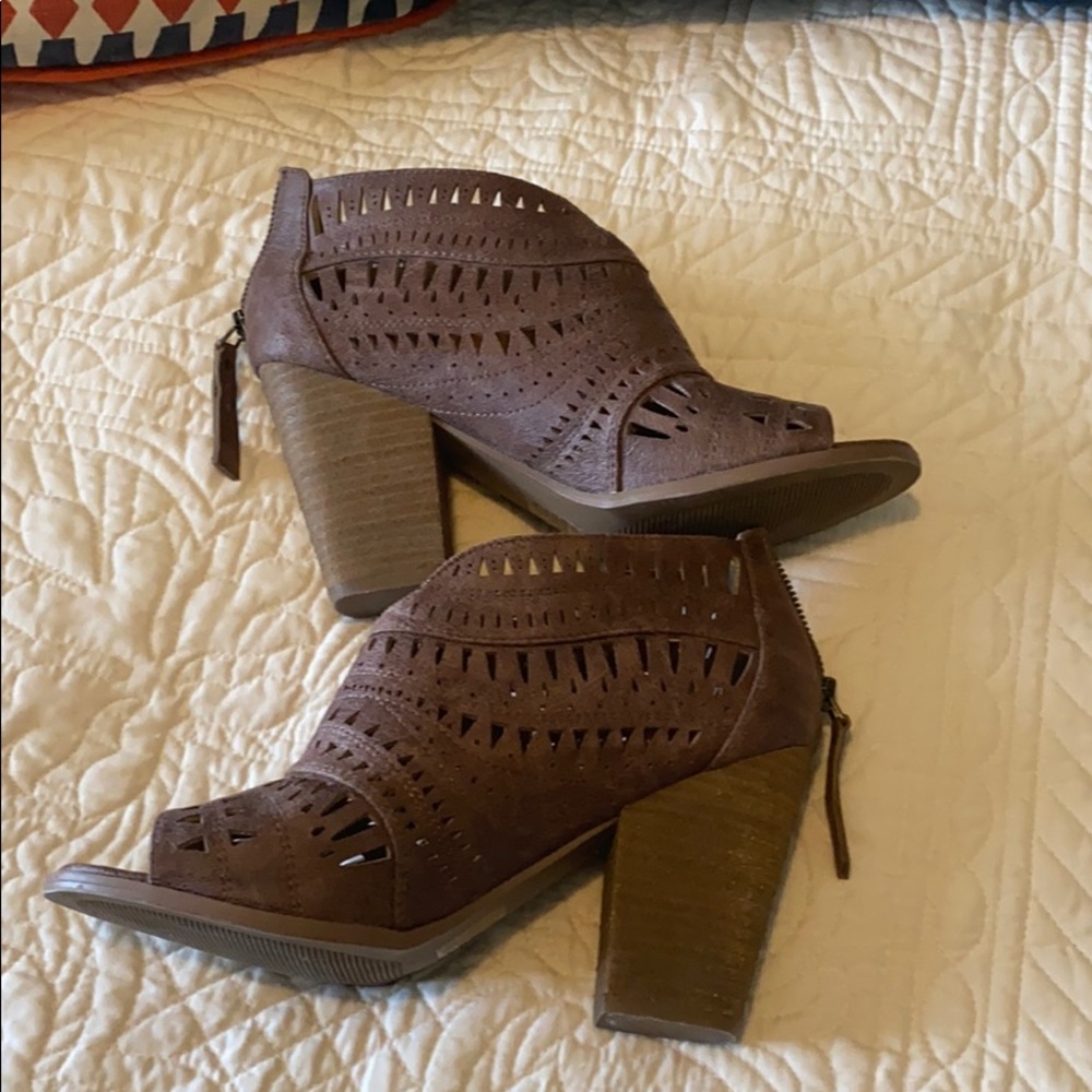 Open toed booties